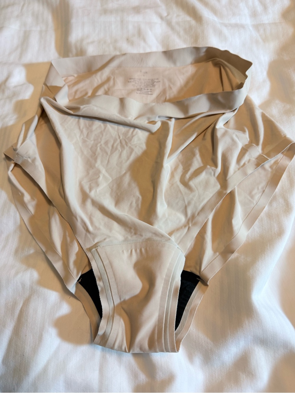 KNIX High-Waist Seamless Brief - Medium Beige
